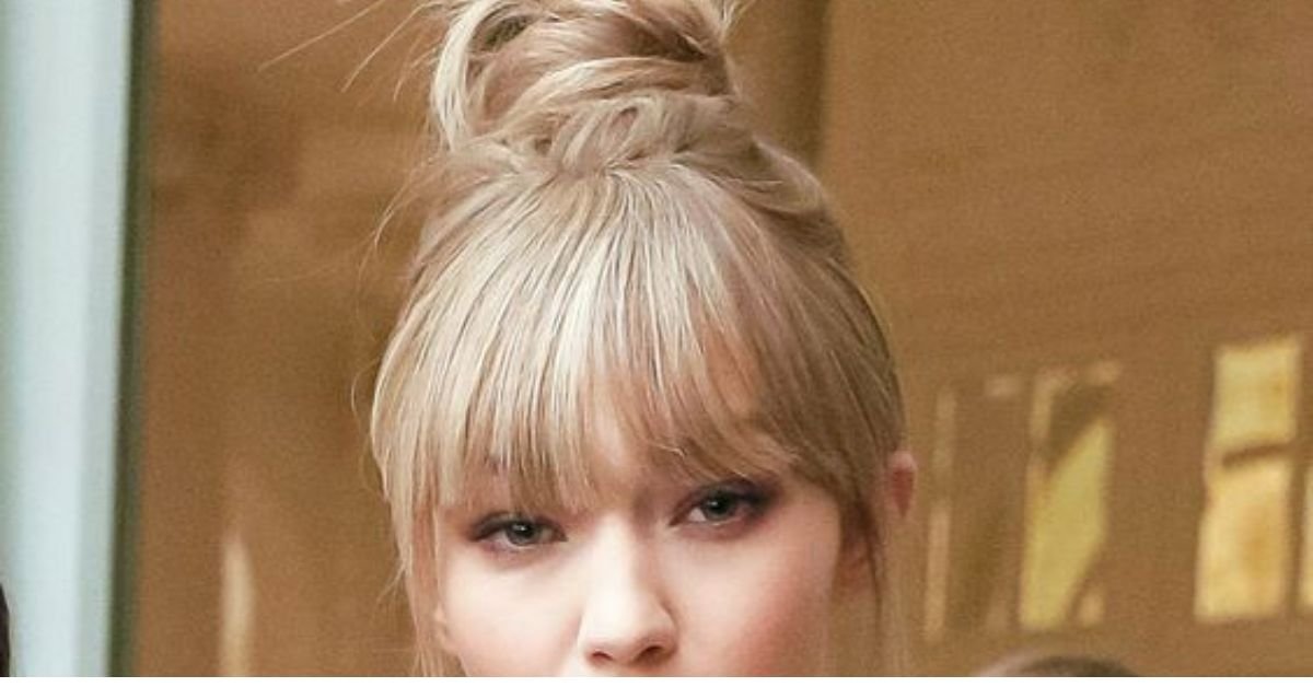 Hairstyles for big forehead