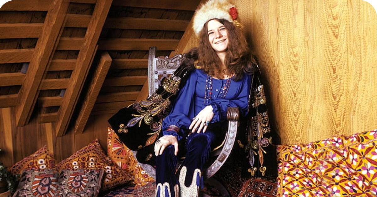 Janis Jolphin outfits