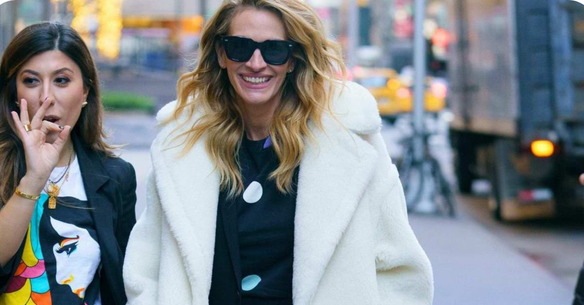 Julia Roberts Outwear