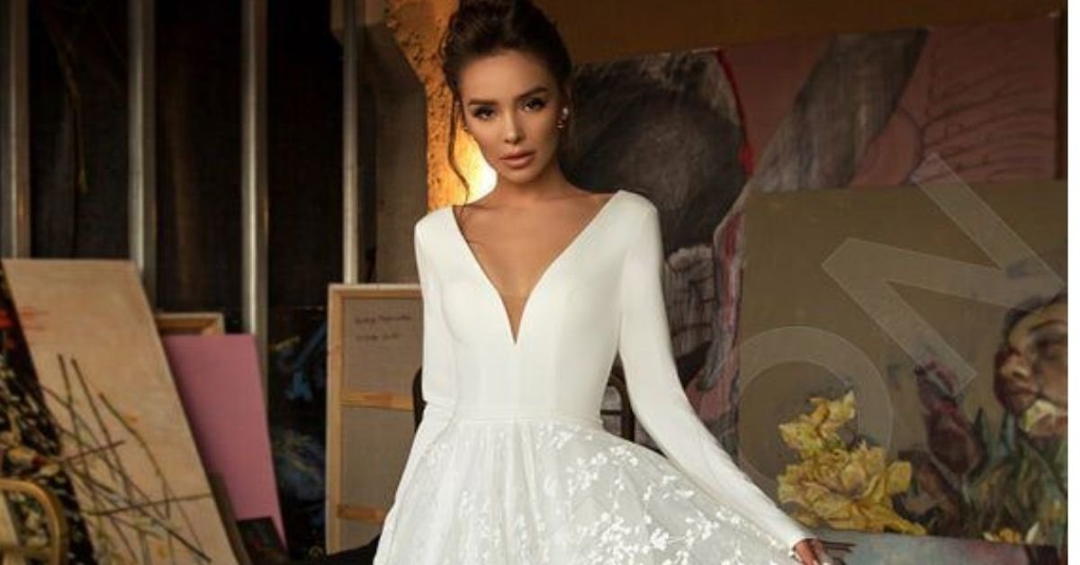 10 Beautiful Long-Sleeve Wedding Dresses