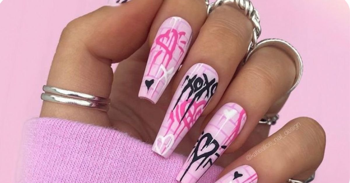 edgy stiletto nail art 