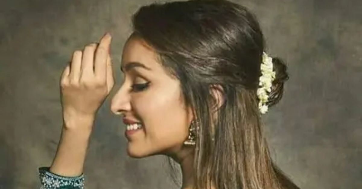 hairstyle with Anarkali suit