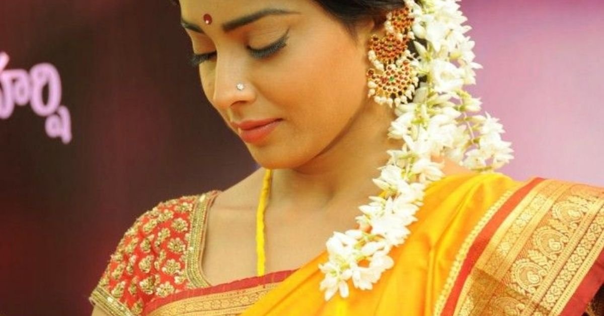 shriya saran in saree